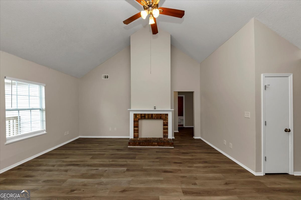 1299 Paddocks Way Property Photo 6