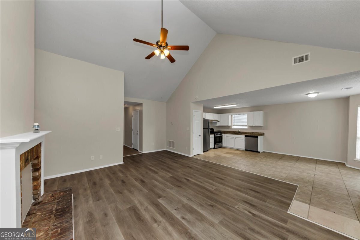 1299 Paddocks Way Property Photo 7