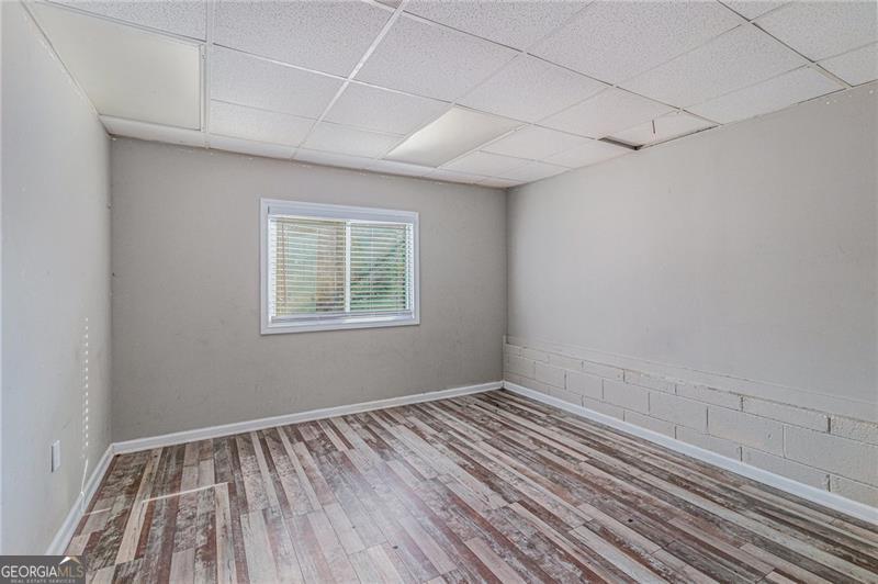 2326 Chestnut Log Property Photo 14