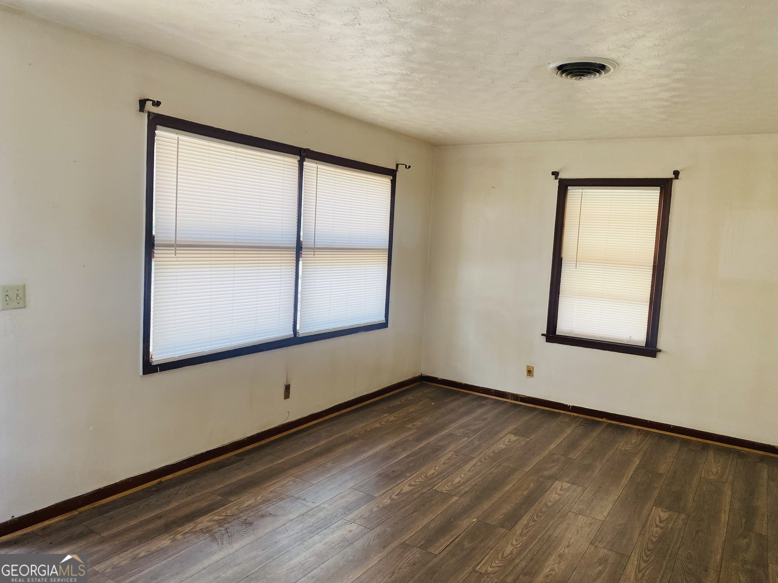 2313 Dorothy Avenue Property Photo 2