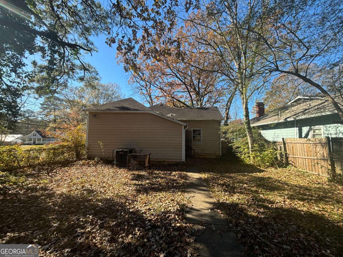 1480 Belmont Avenue Sw Property Photo 2