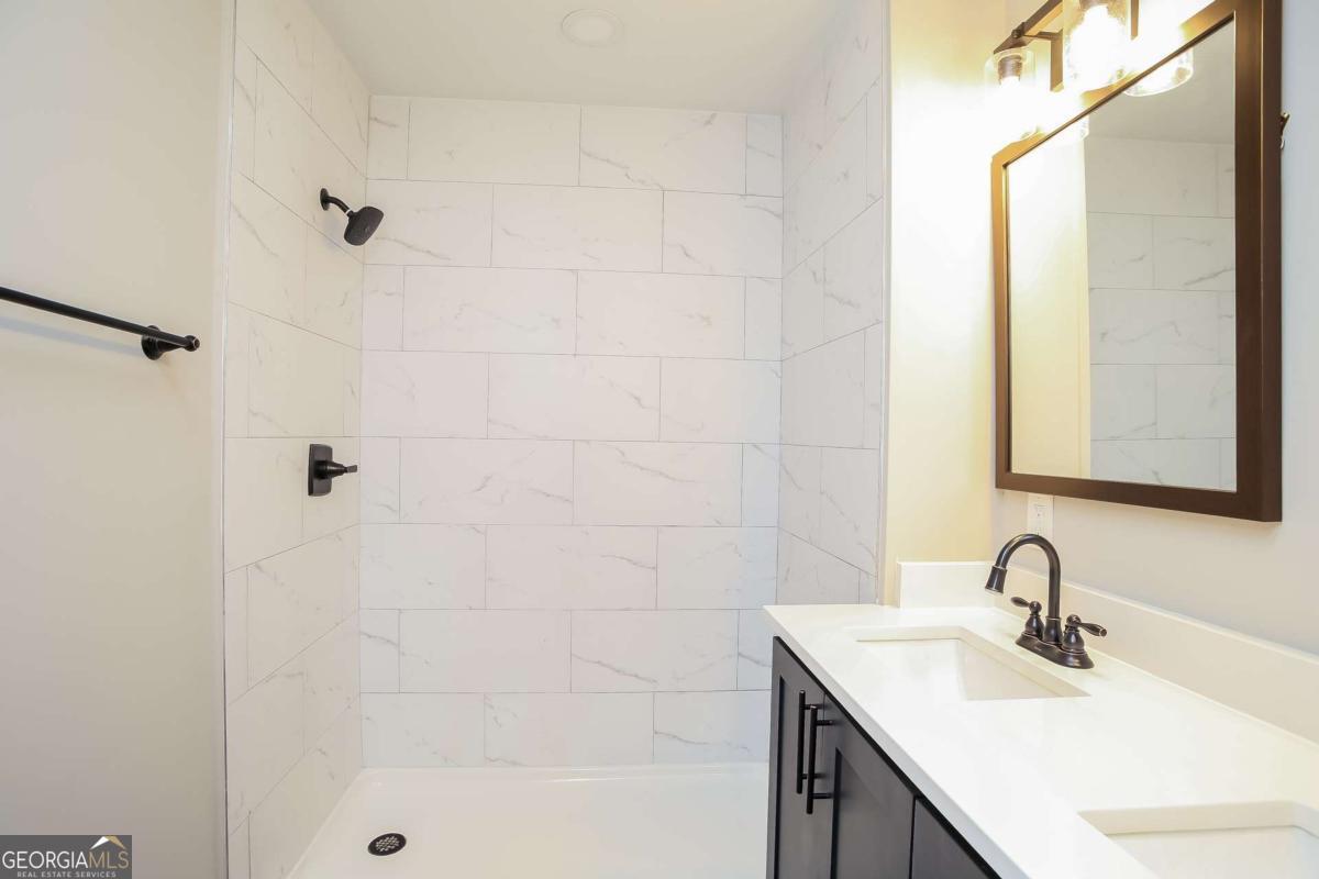 3283 Clearview Drive Sw Property Photo 10