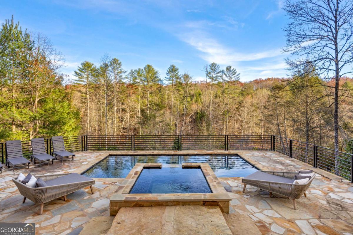 450 Miracle Lane Property Photo 58