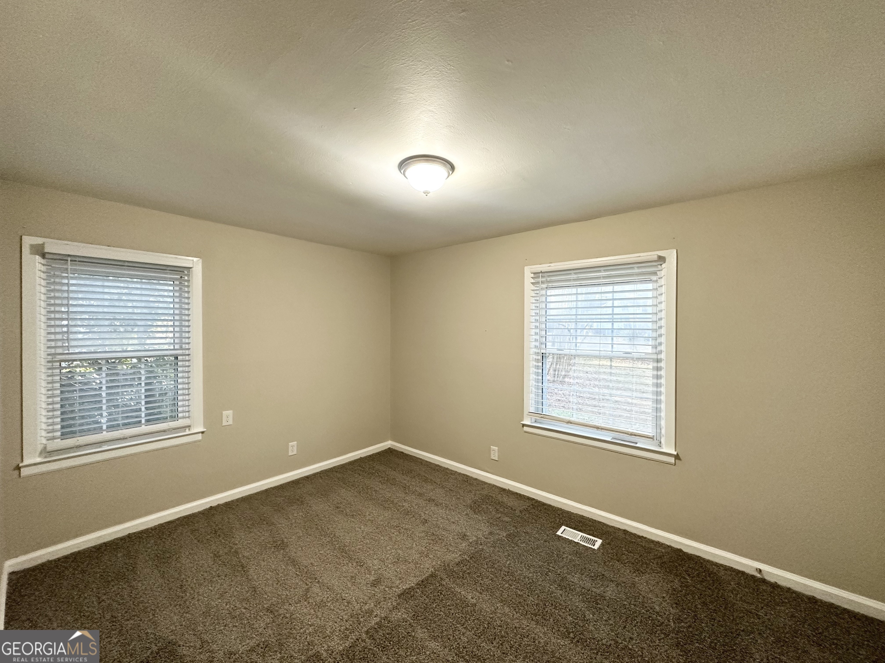3444 Orchard Circle Property Photo 6