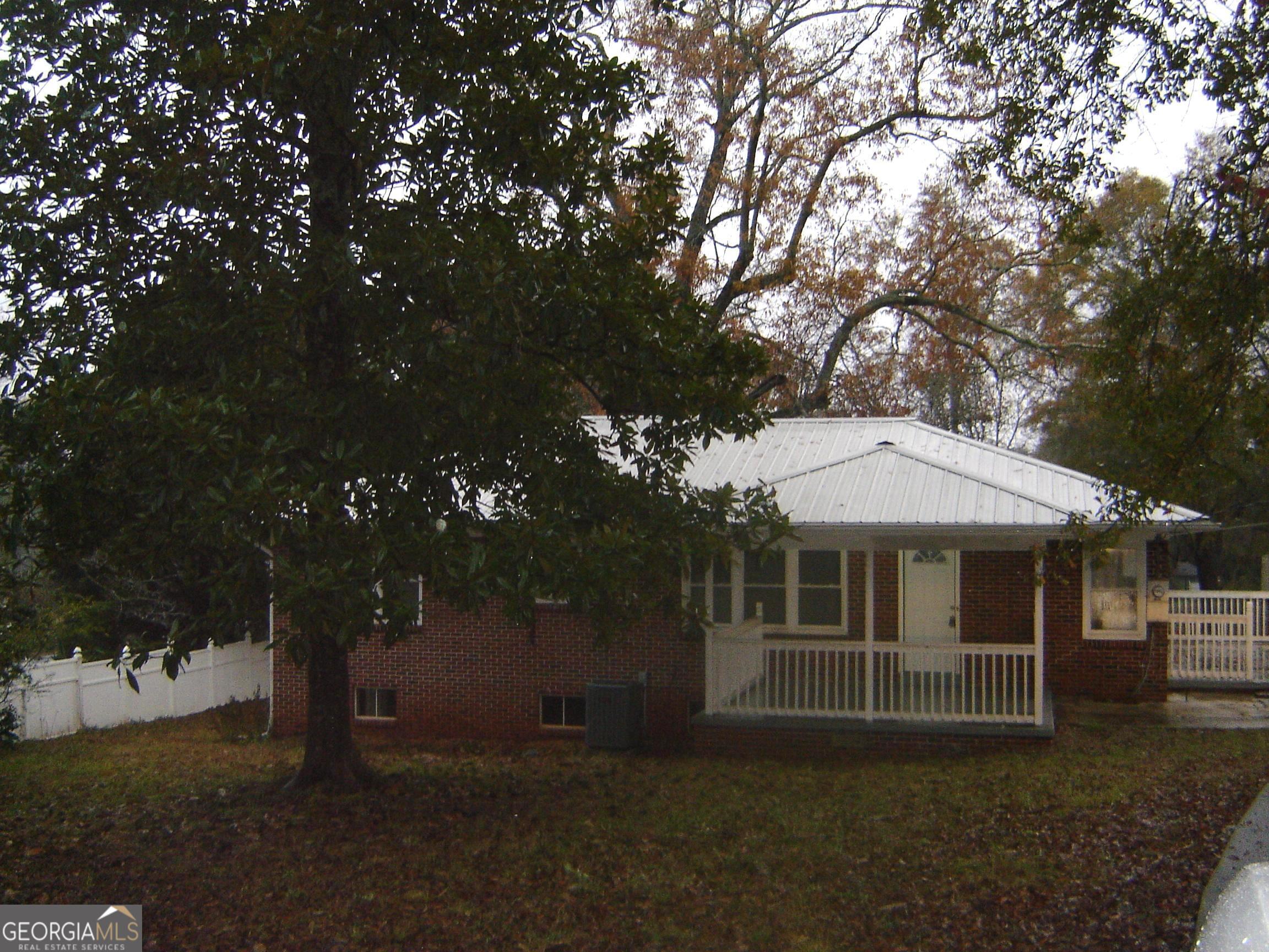 340 Cooledge Street Property Photo 7