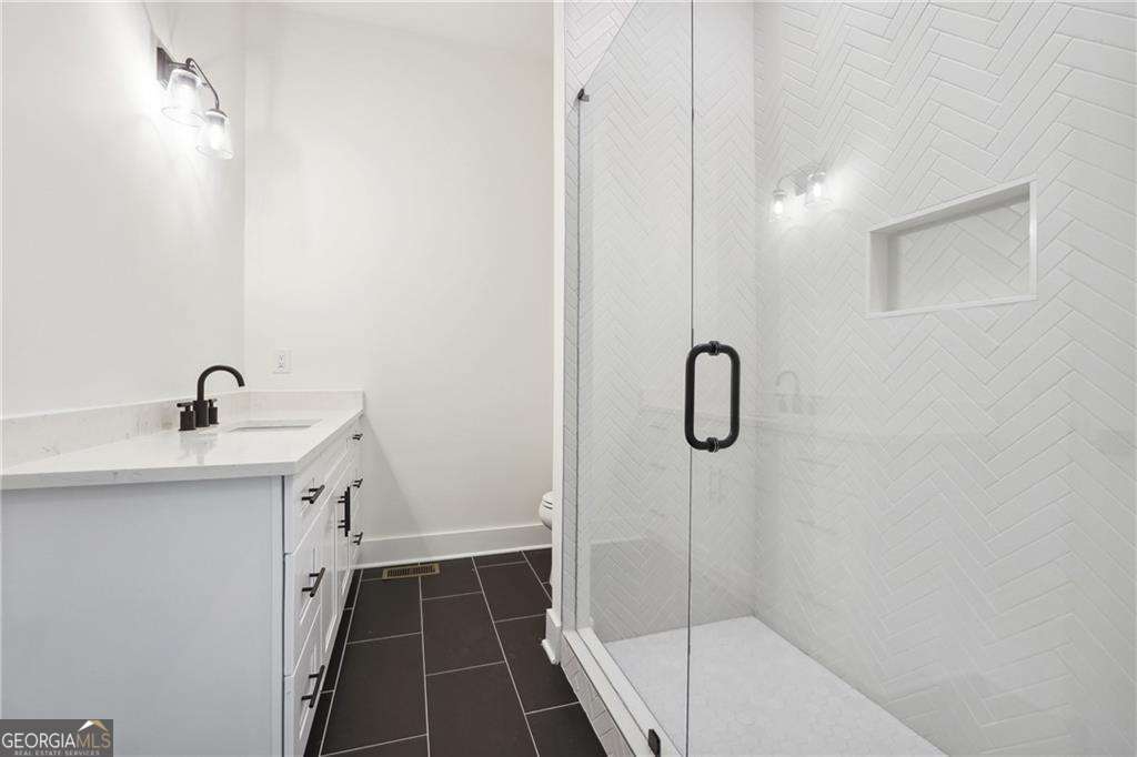 3920 Clifton Hill Court Property Photo 28