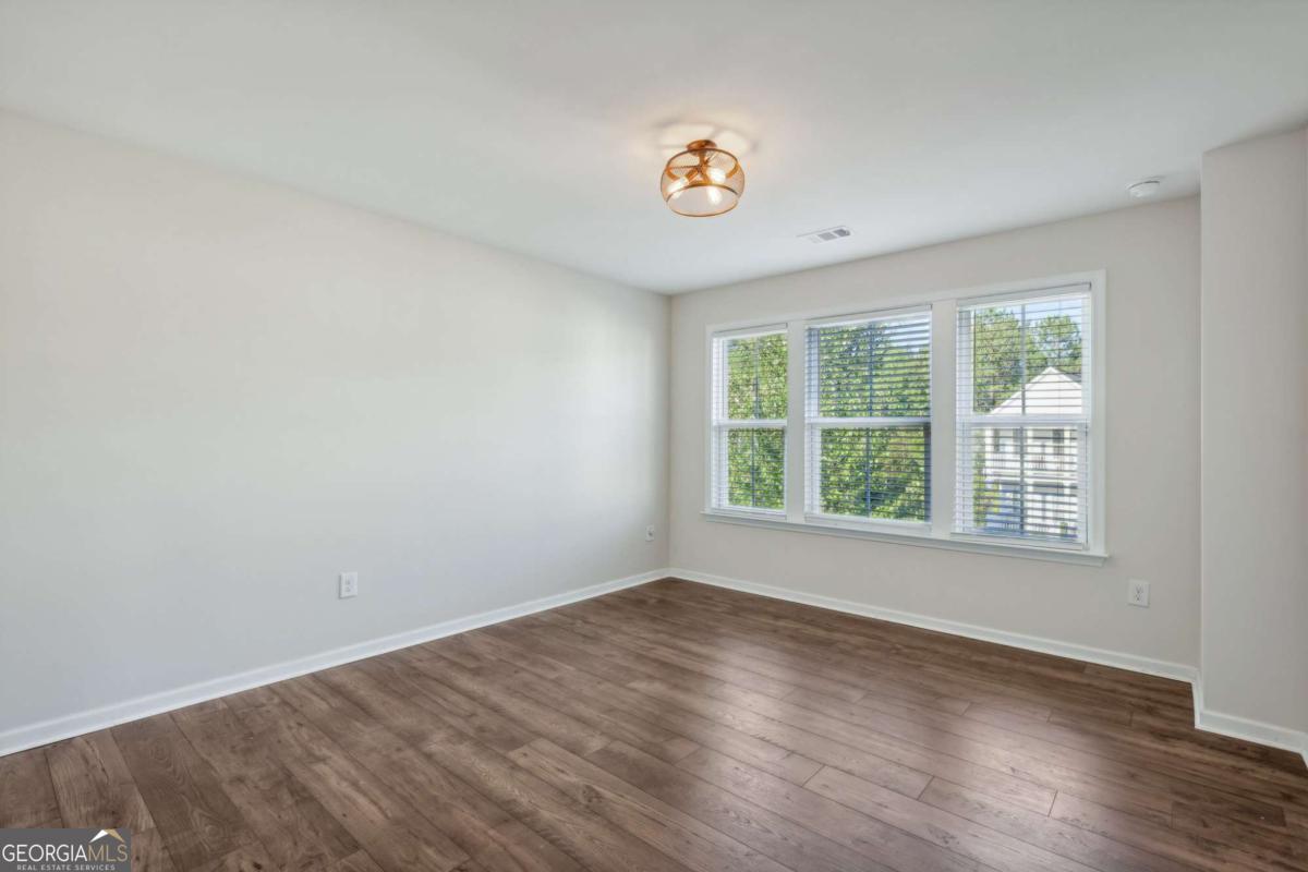 100 Academy Lane Property Photo 17