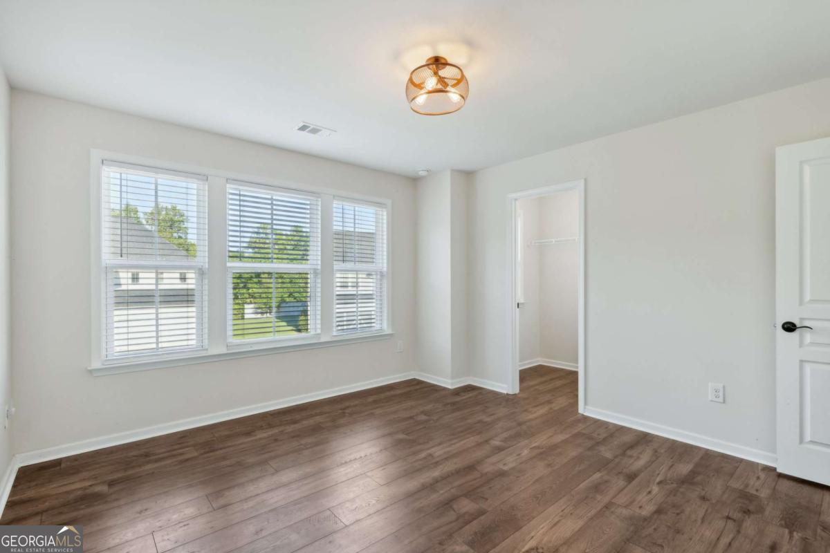 100 Academy Lane Property Photo 18