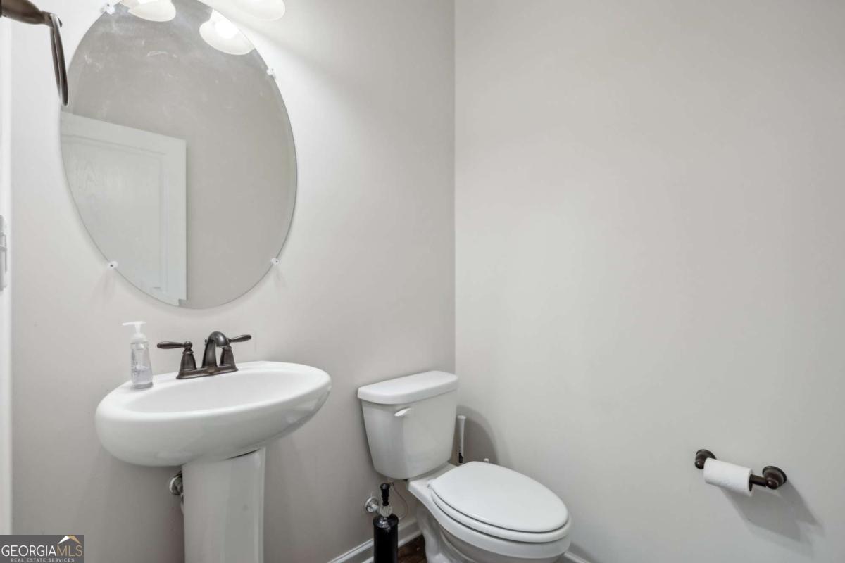 100 Academy Lane Property Photo 26