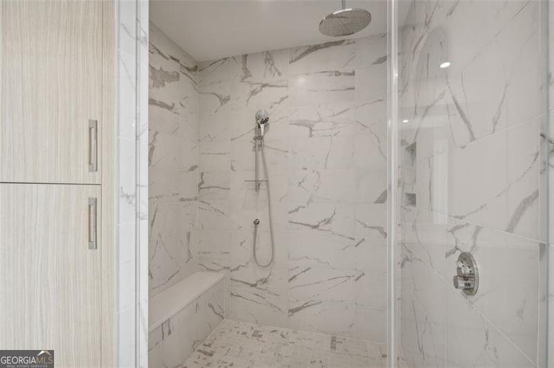 2425 Peachtree Road # 510 Property Photo 6