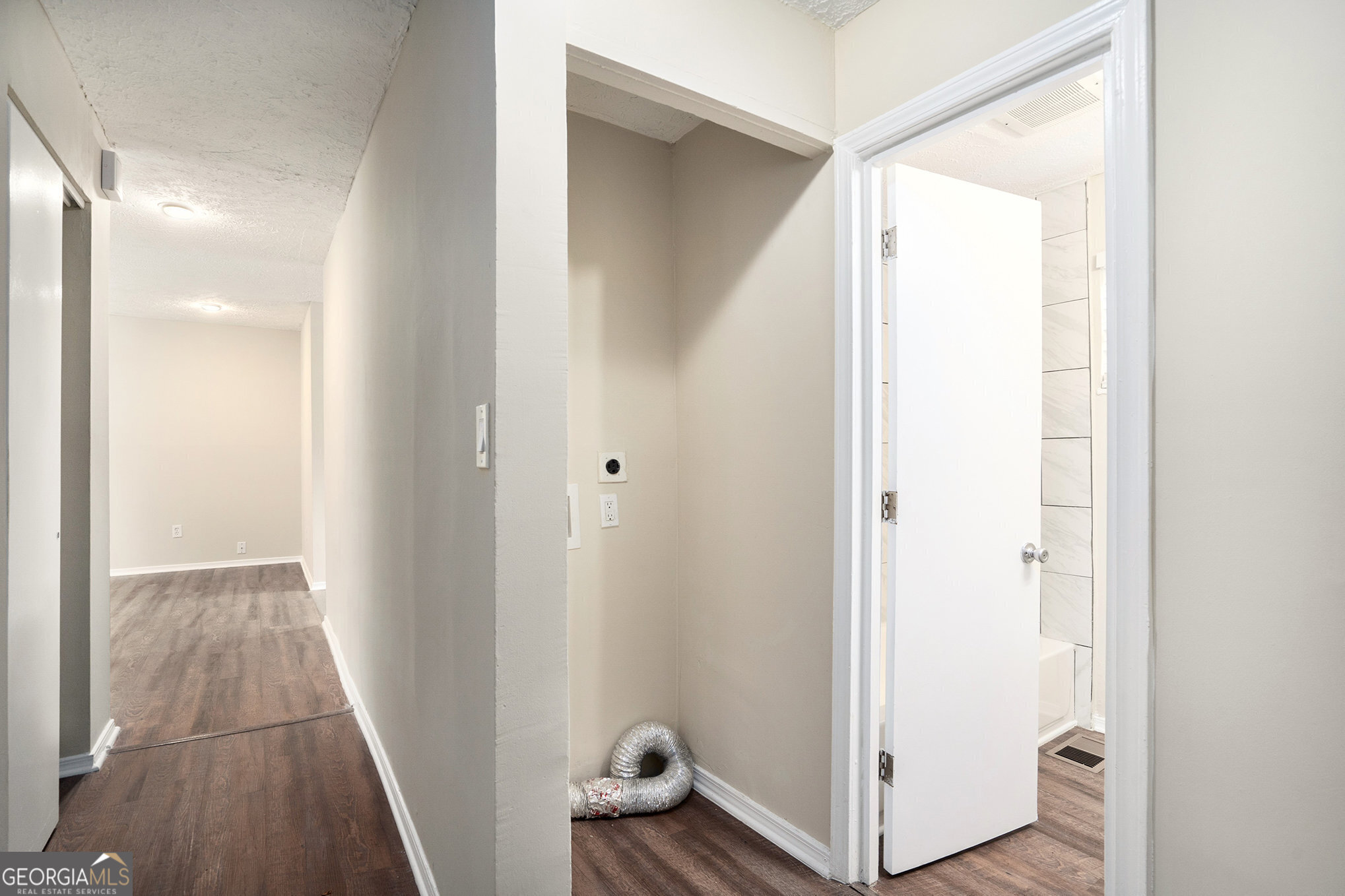 2625 Abner Place Property Photo 6