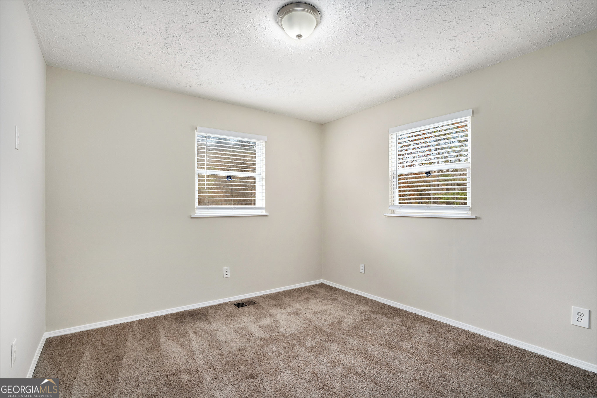 2625 Abner Place Property Photo 7