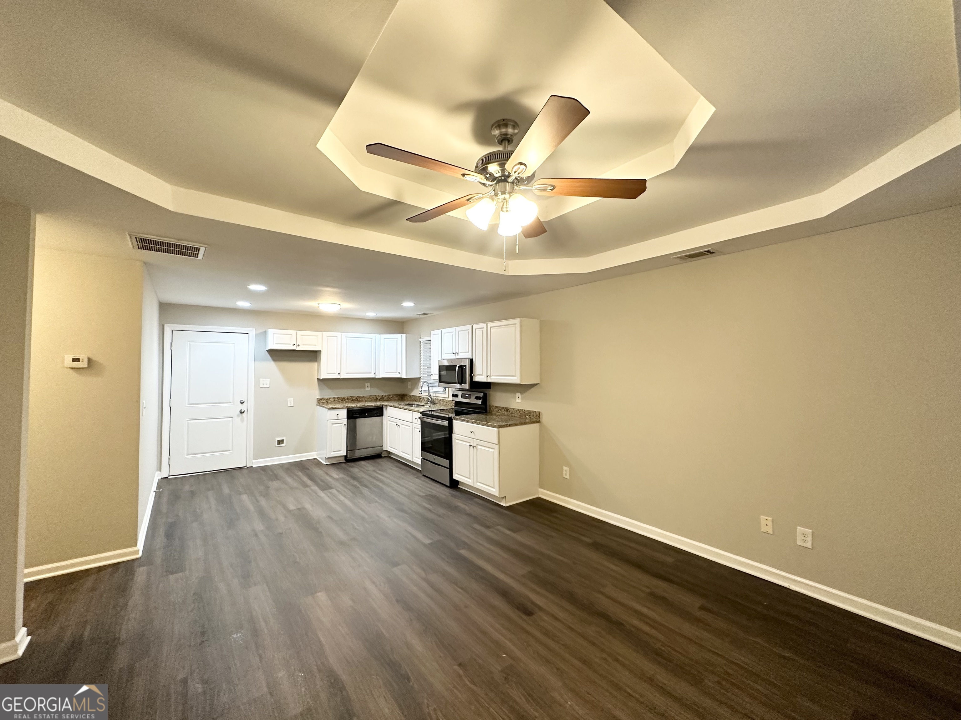2353 Arno Court Property Photo 3