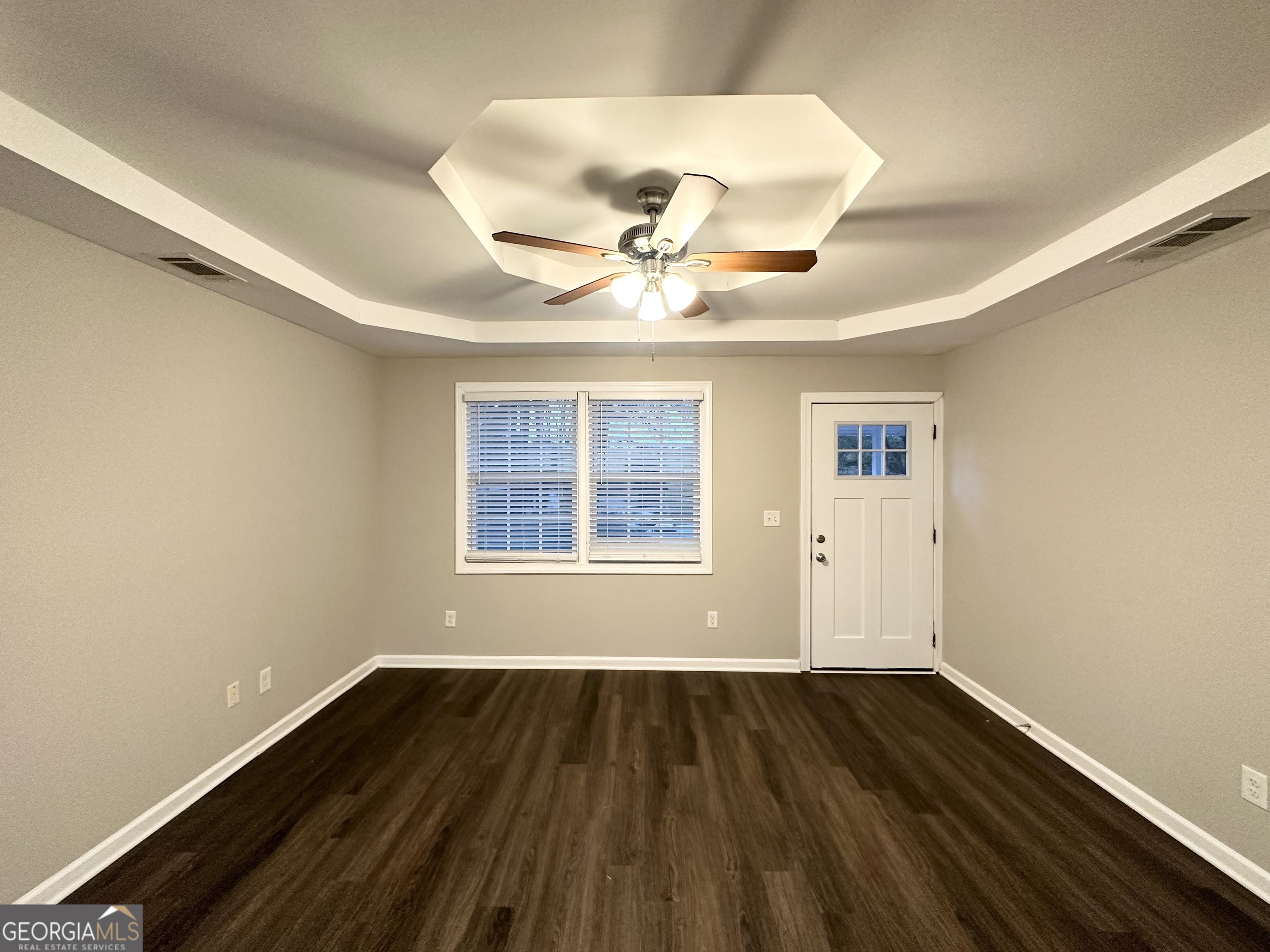 2353 Arno Court Property Photo 4