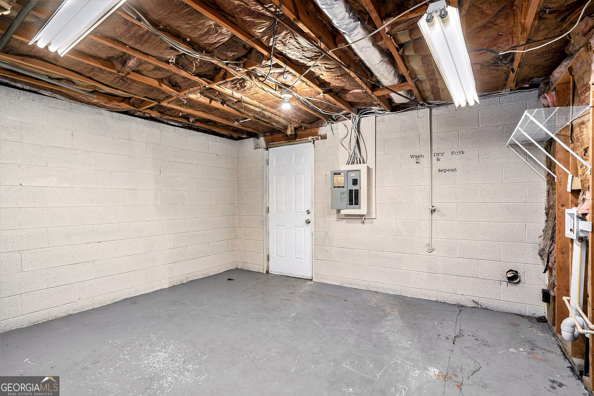 1767 Big Horn Court Property Photo 14