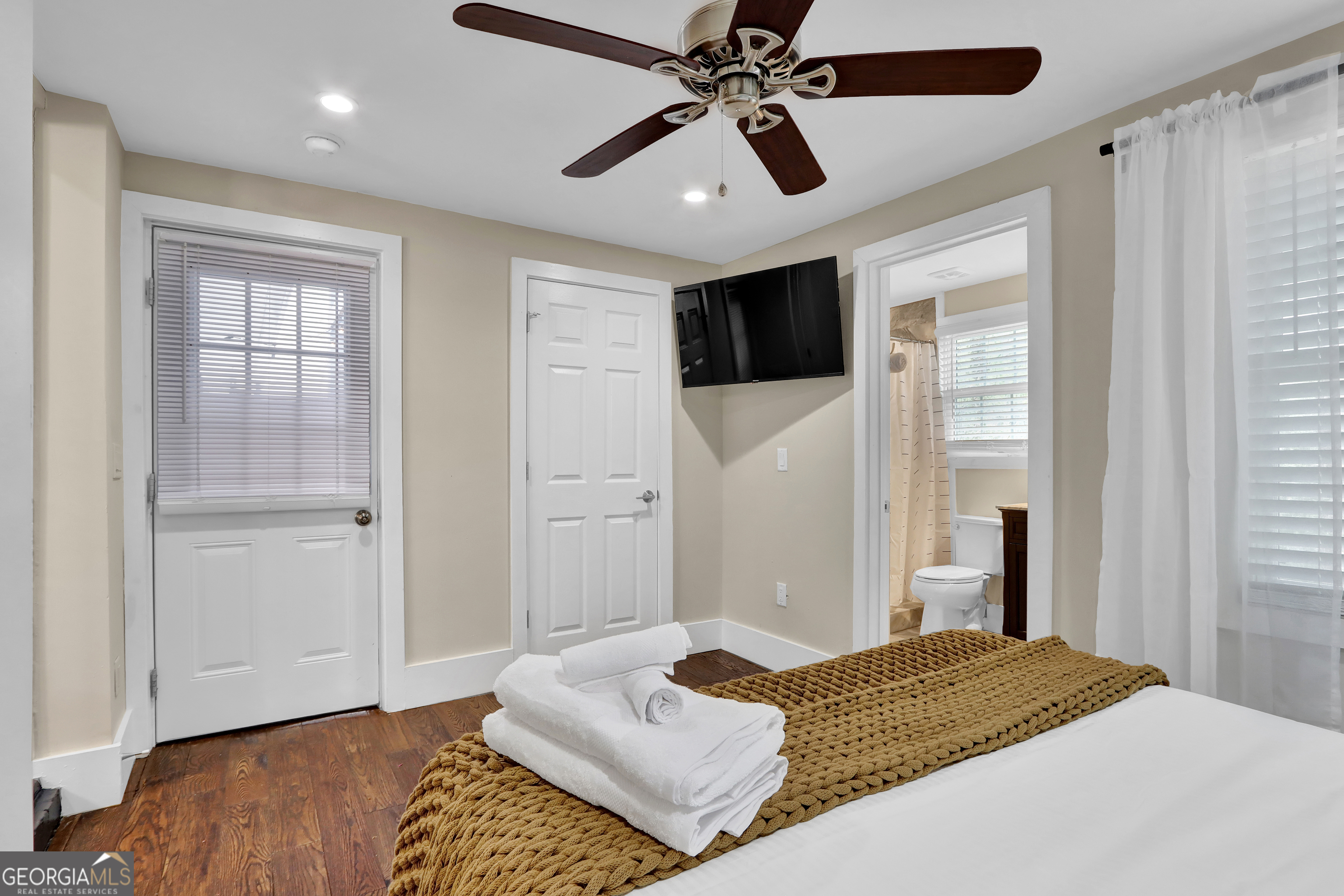 3352 Mathieson Drive Ne Property Photo 25