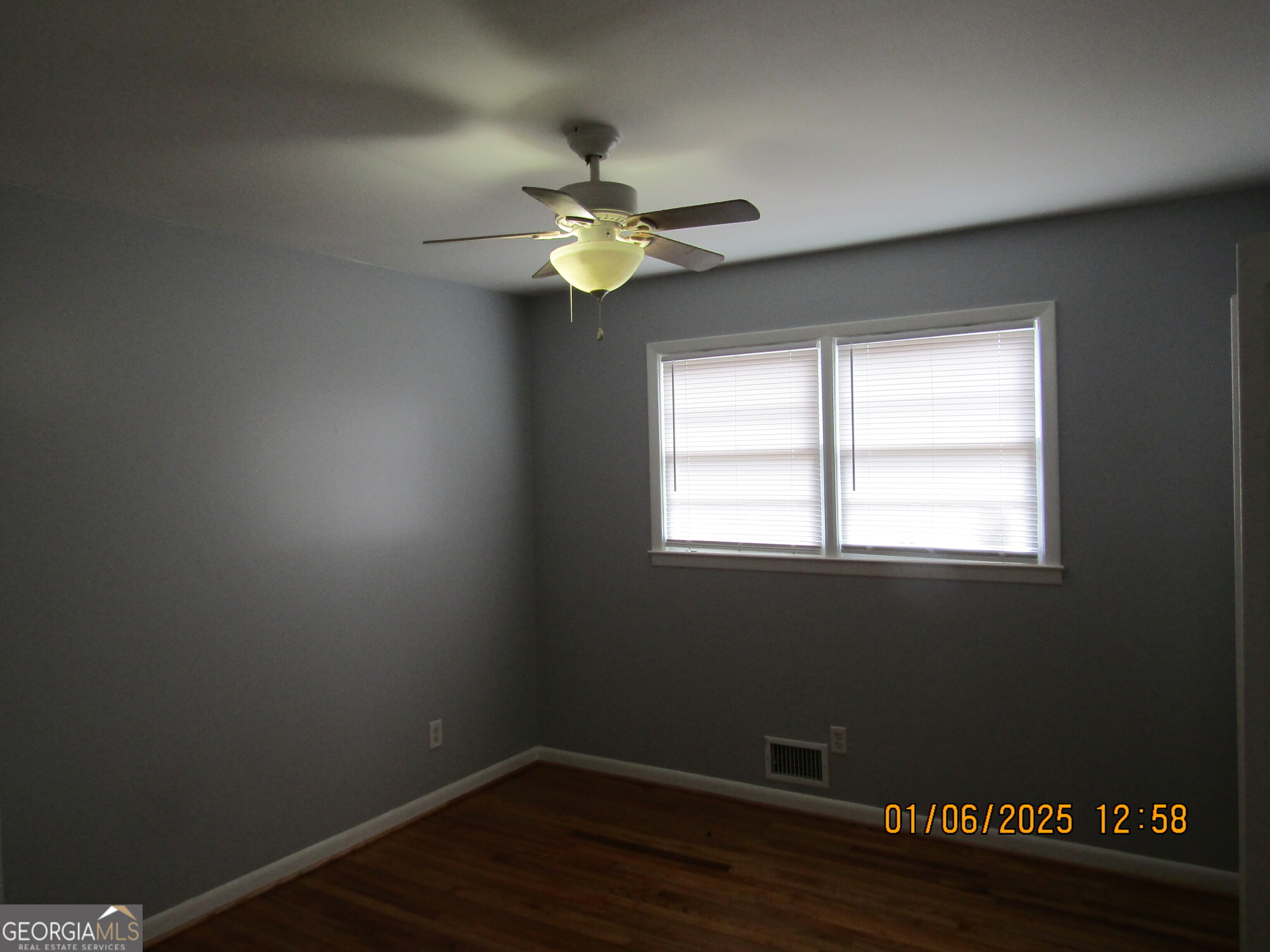 423 Center Circle Sw Property Photo 14