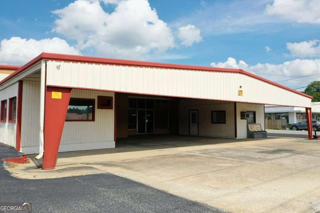 156 W Coffee Street Property Photo