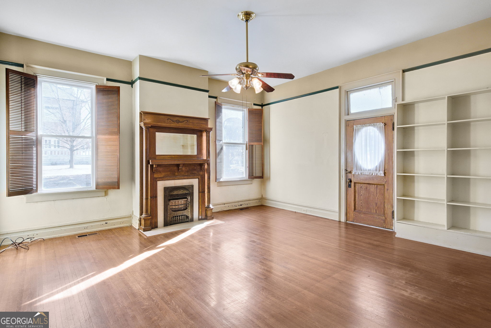 82 East Broad Street Property Photo 18