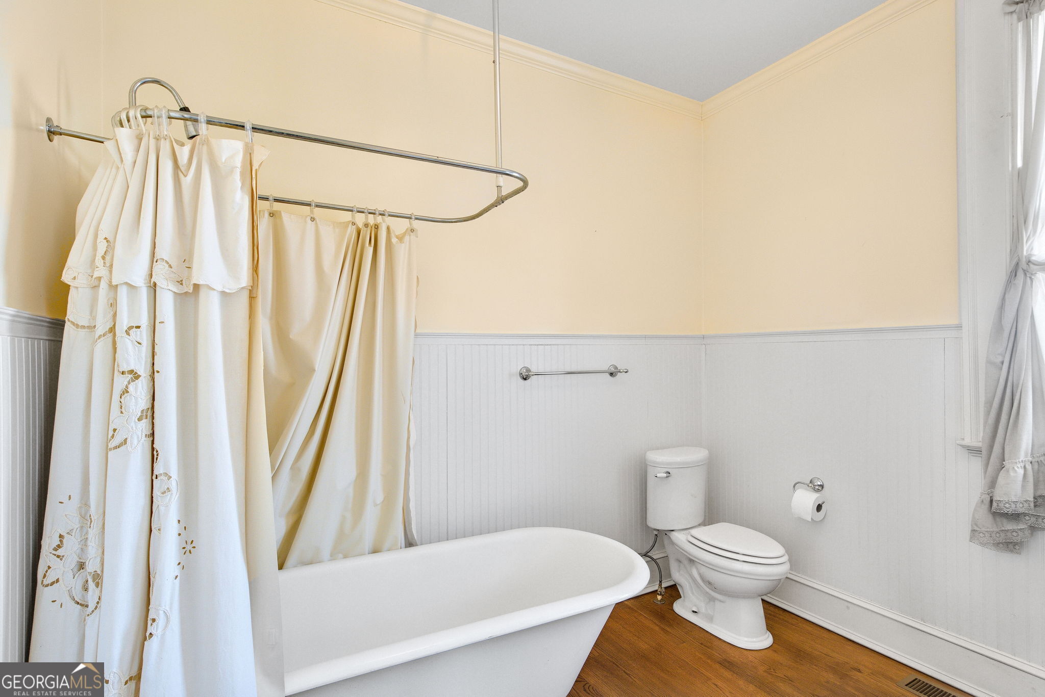 82 East Broad Street Property Photo 21