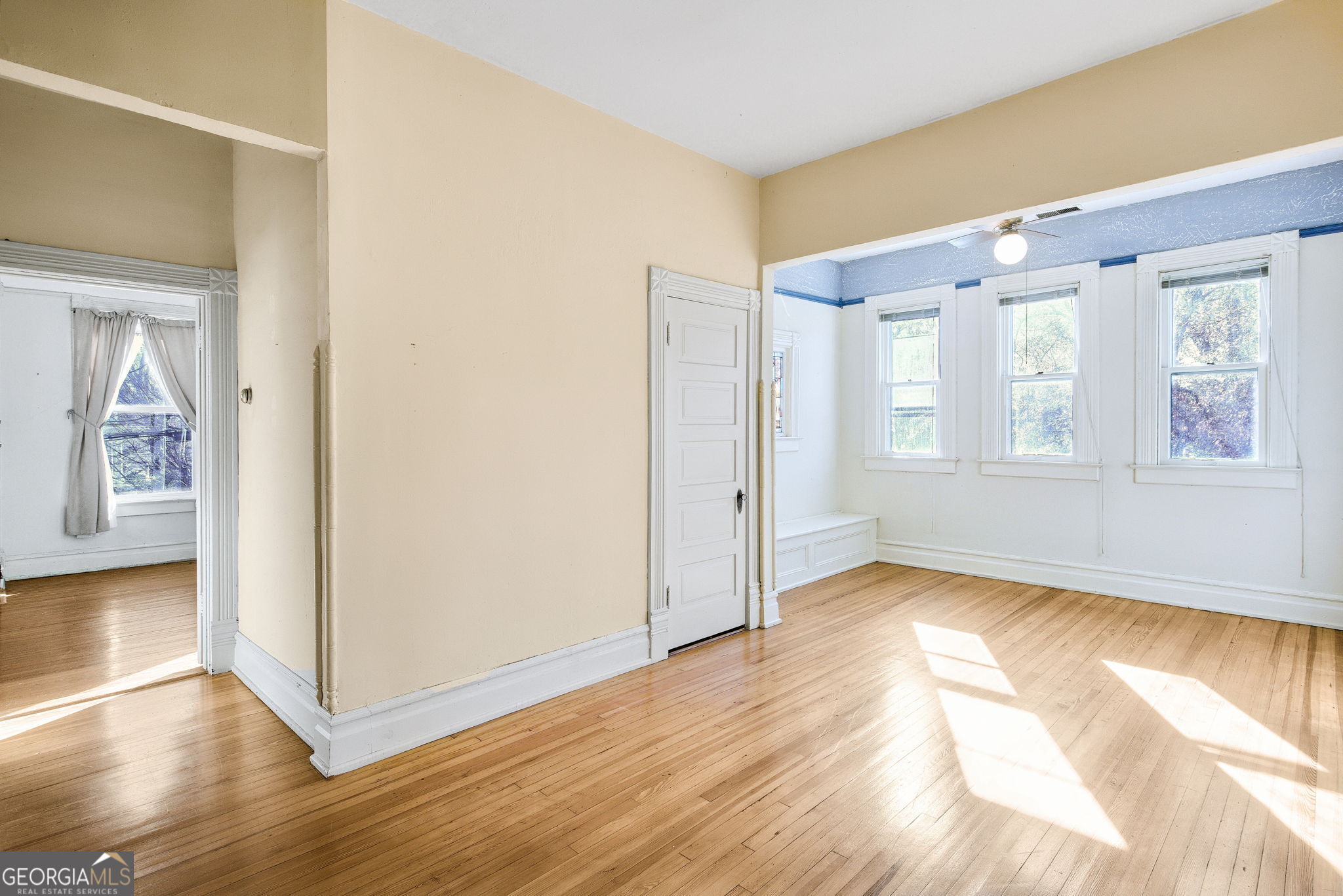 82 East Broad Street Property Photo 23