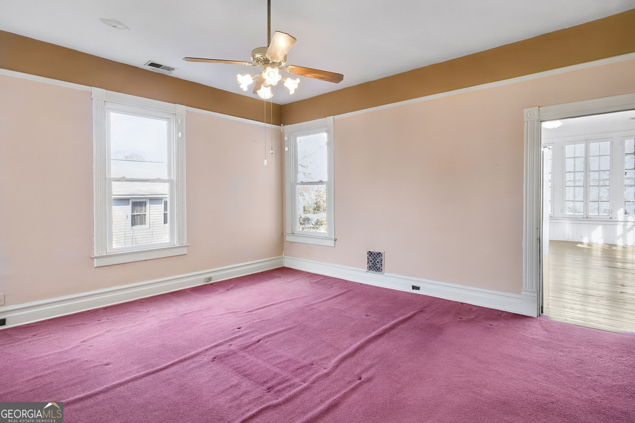 82 East Broad Street Property Photo 27