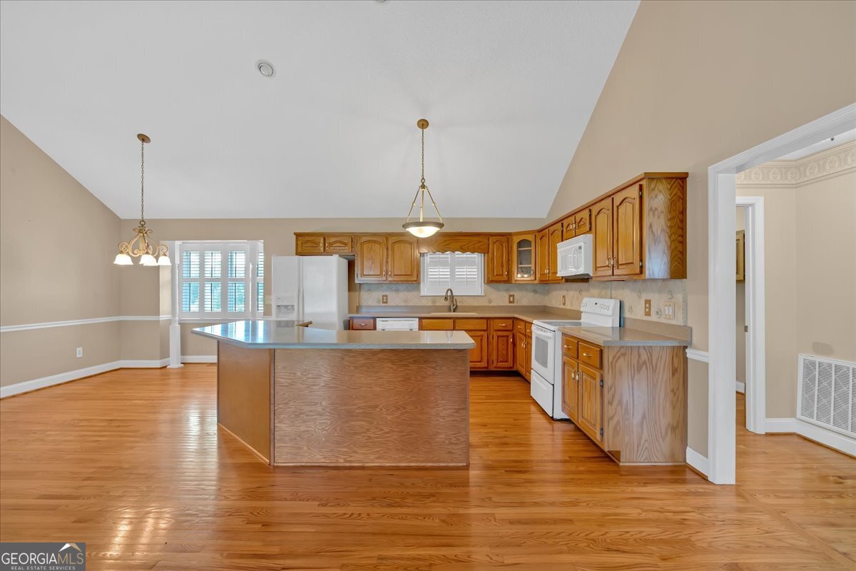 28 Summerwind Drive Property Photo 12