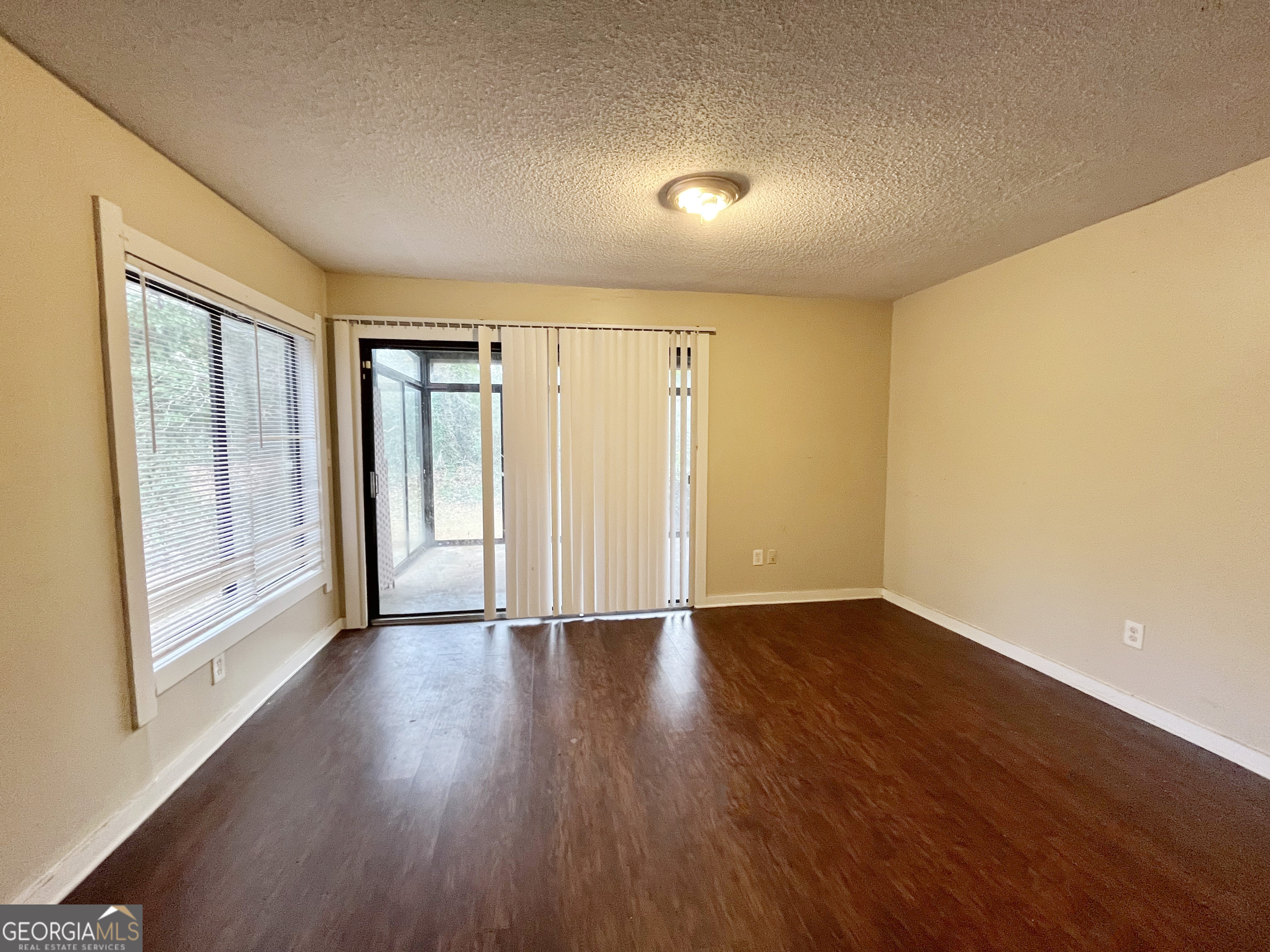 1153 Village Main Street Property Photo 4