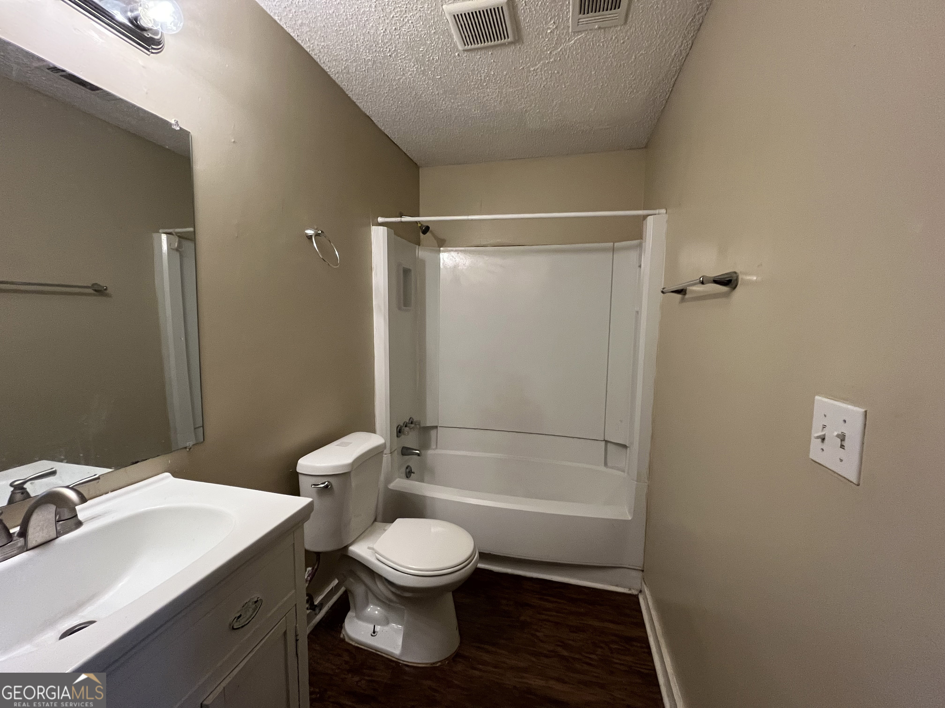 1153 Village Main Street Property Photo 12