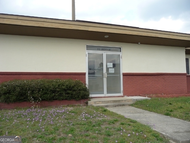 2 East Liberty St Property Photo