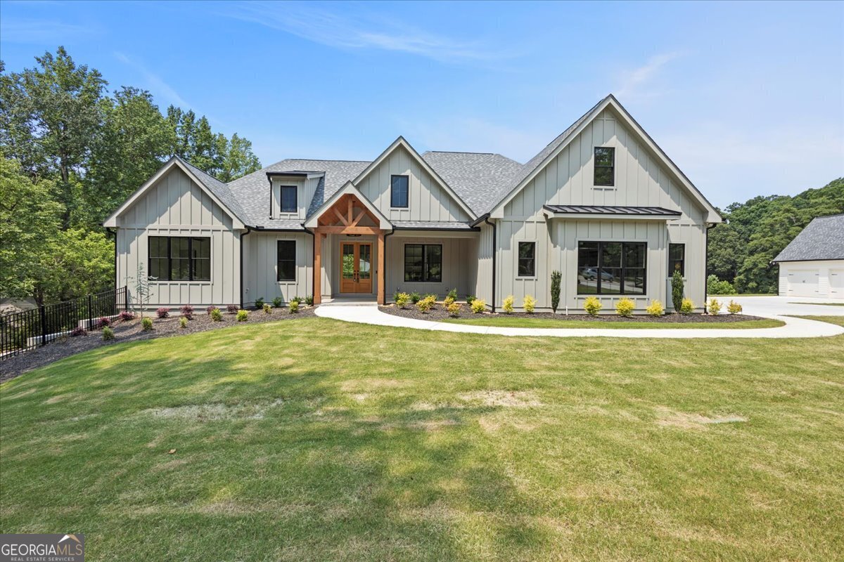 9224 Waldrip Road Property Photo 1