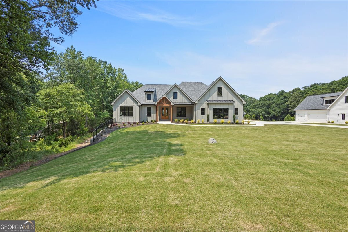 9224 Waldrip Road Property Photo 5