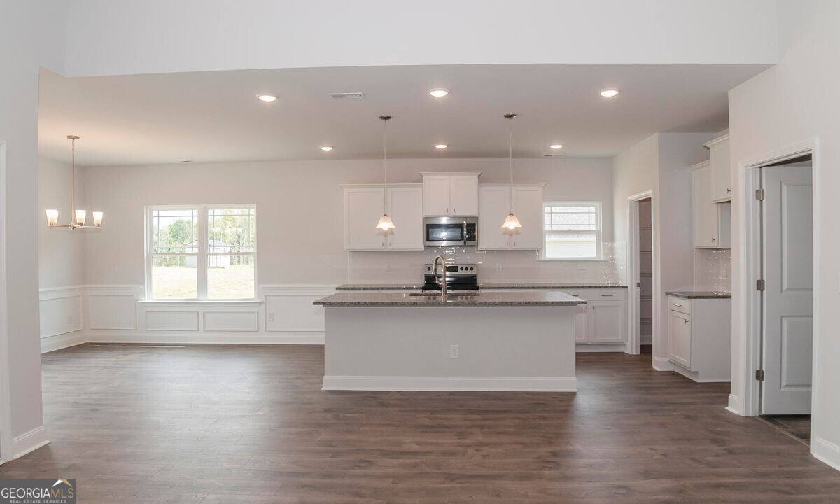 552 Eagle Heights Drive Property Photo 7