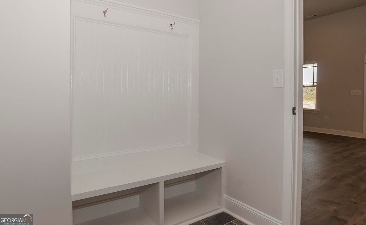 552 Eagle Heights Drive Property Photo 16