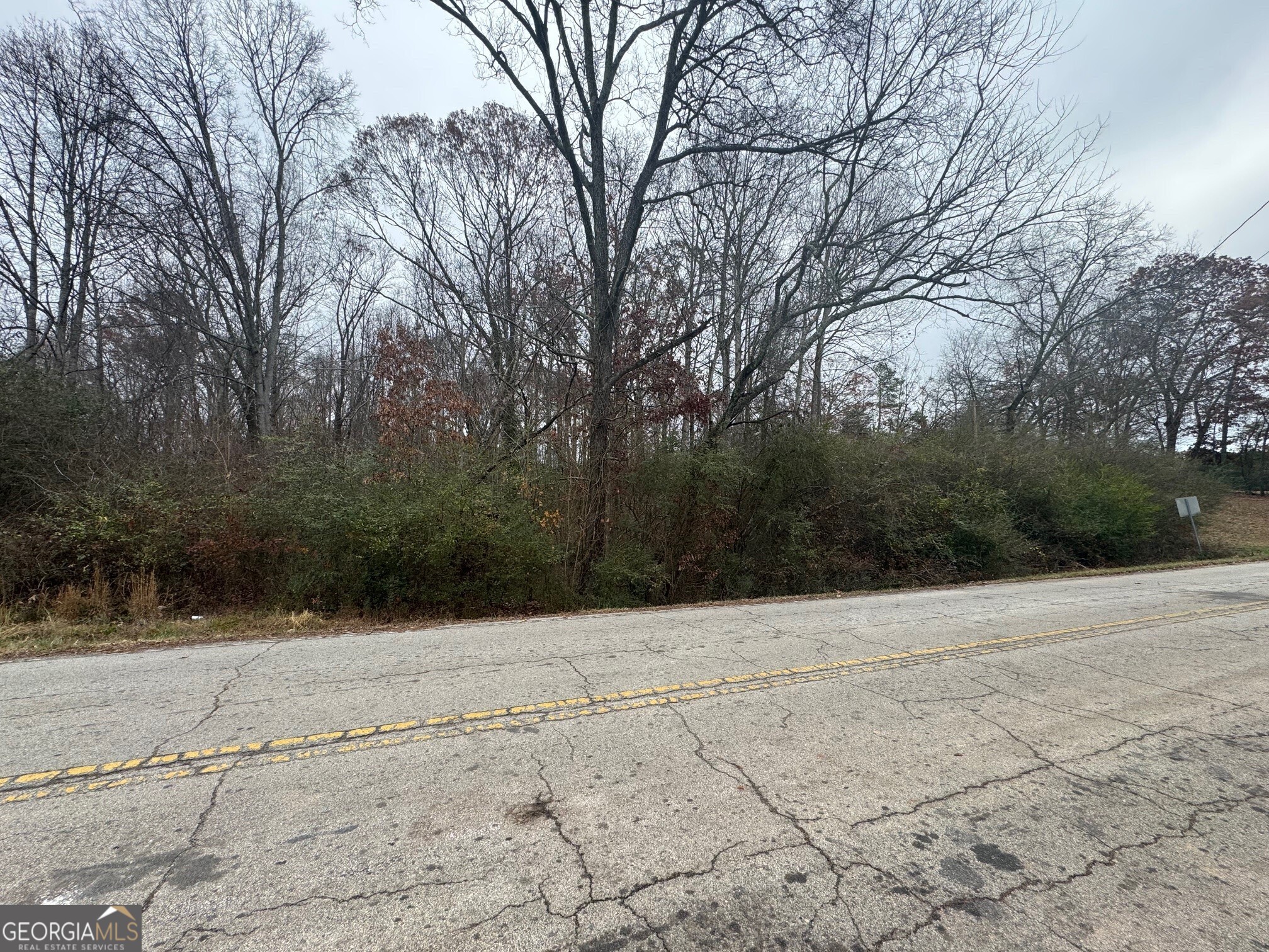 5639 Holiday Road Property Photo 1