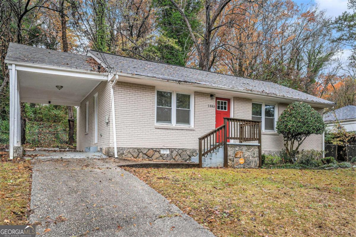 1883 Meadow Lane Property Photo 1