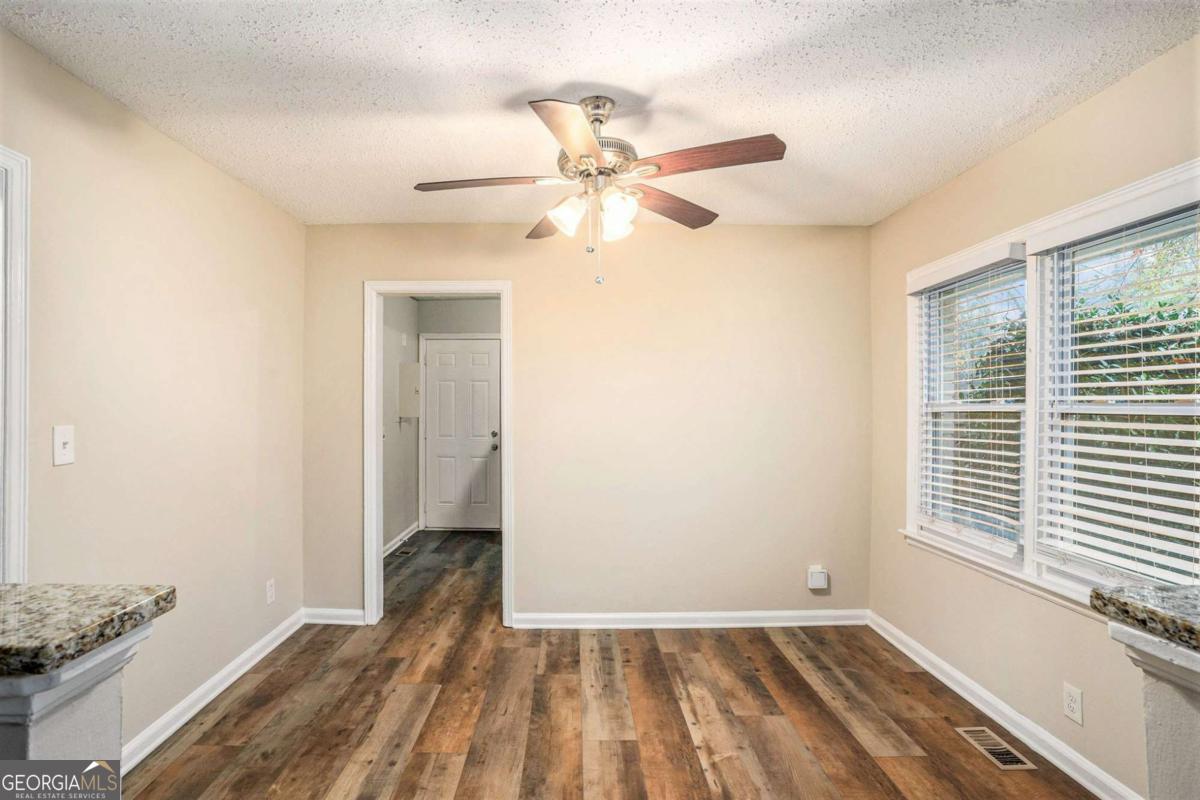 1883 Meadow Lane Property Photo 7