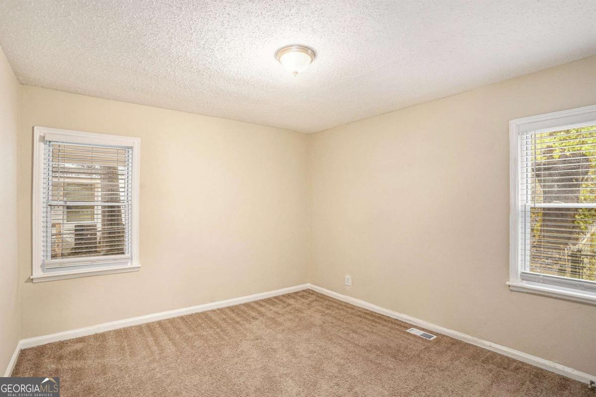 1883 Meadow Lane Property Photo 8