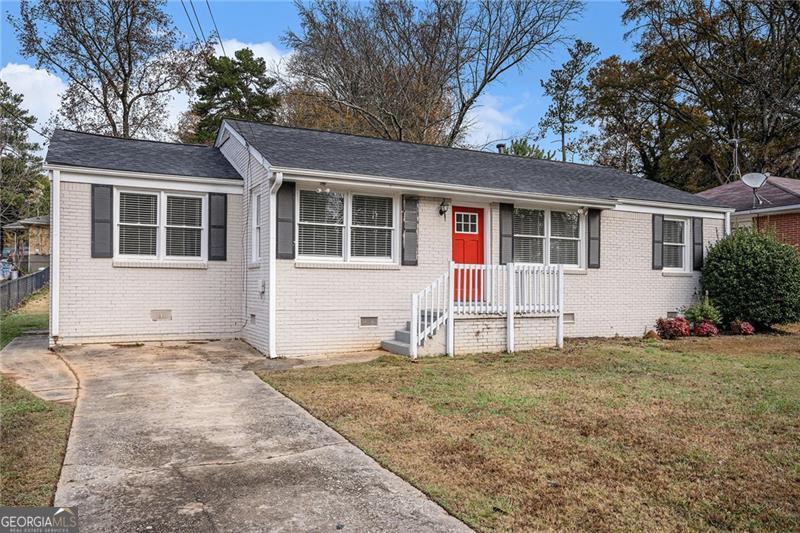 1742 Lynn Lane Property Photo 4