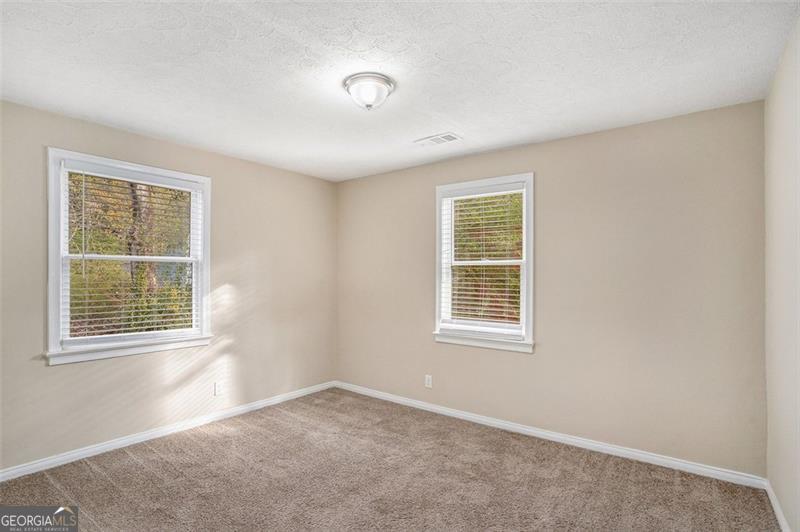 1742 Lynn Lane Property Photo 12