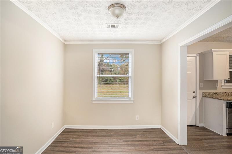 1742 Lynn Lane Property Photo 28