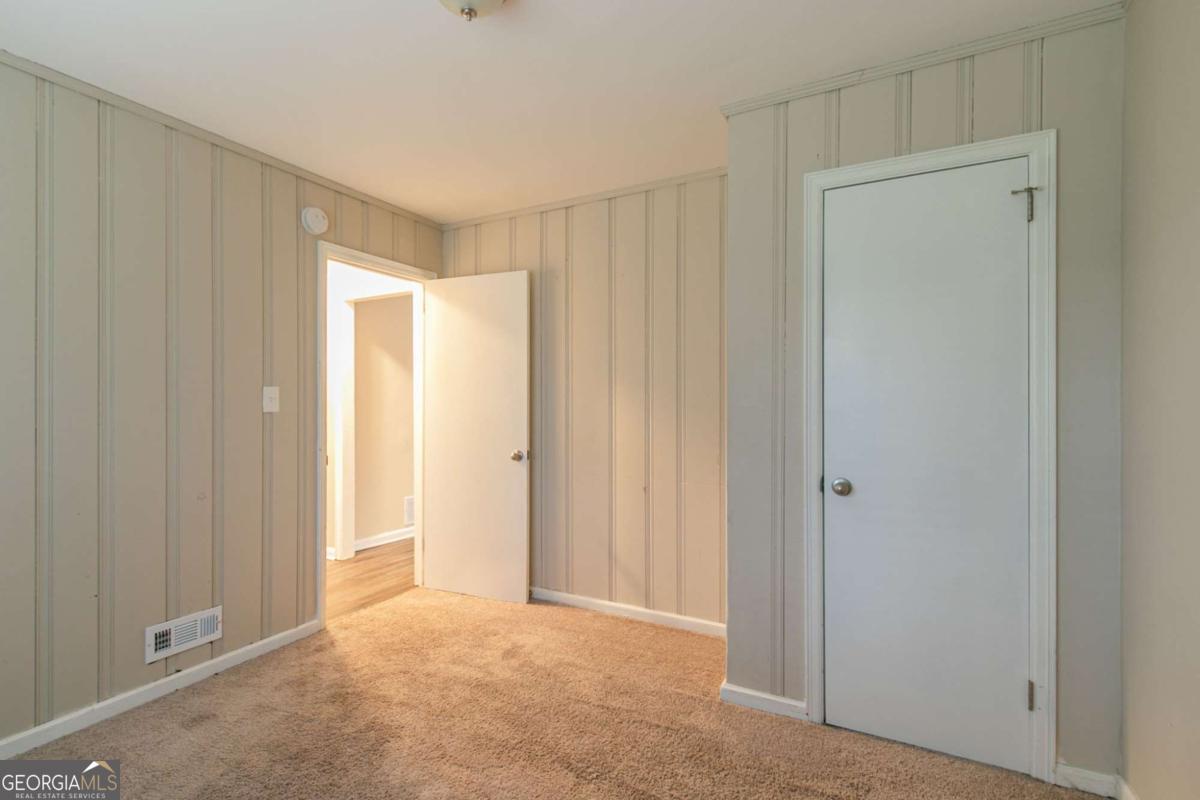 2479 Brentwood Road Property Photo 9