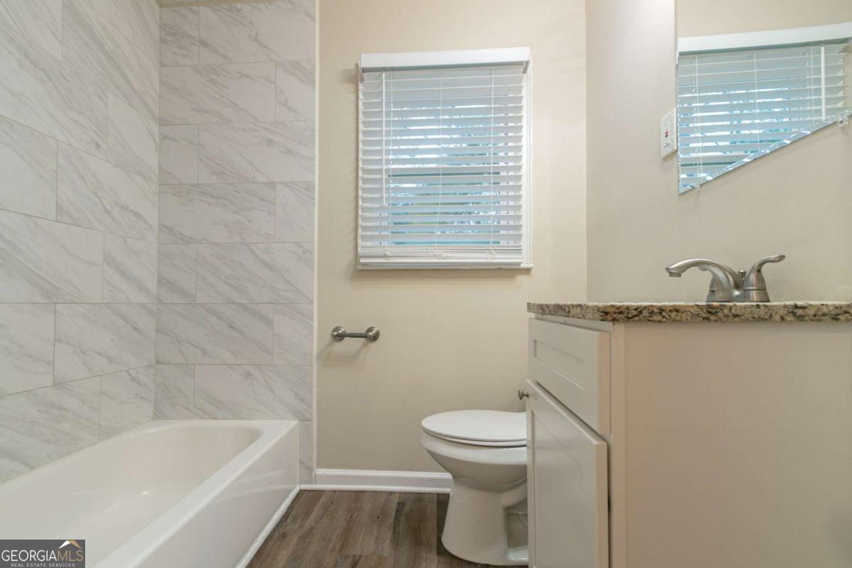 2479 Brentwood Road Property Photo 14
