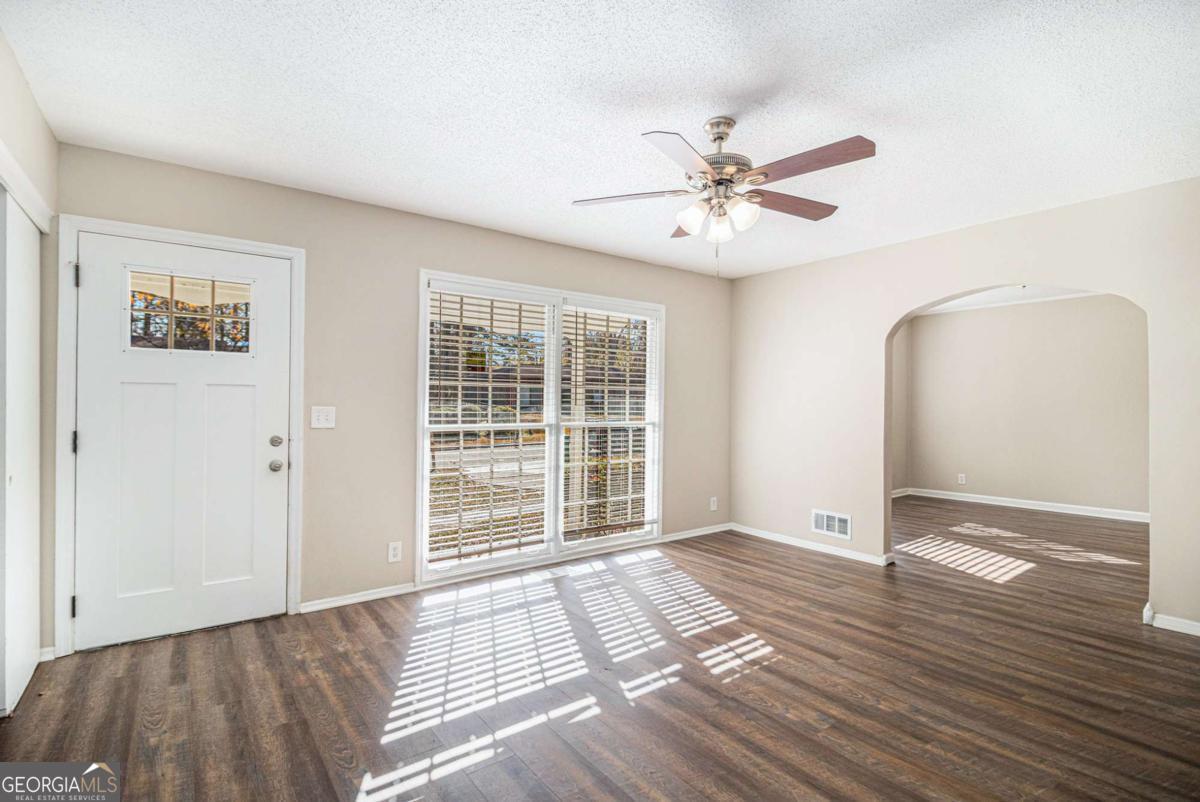 2496 Montezuma Circle Property Photo 5