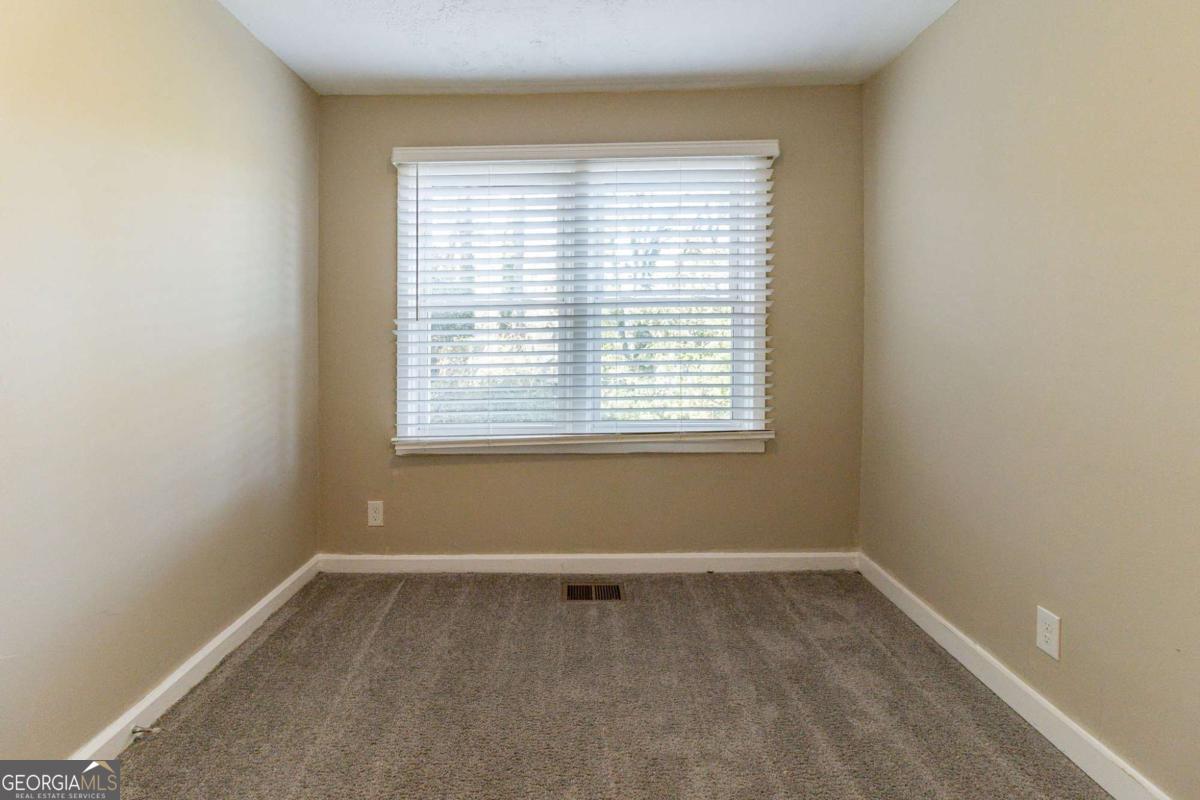 1807 Oakmont Drive Nw Property Photo 7