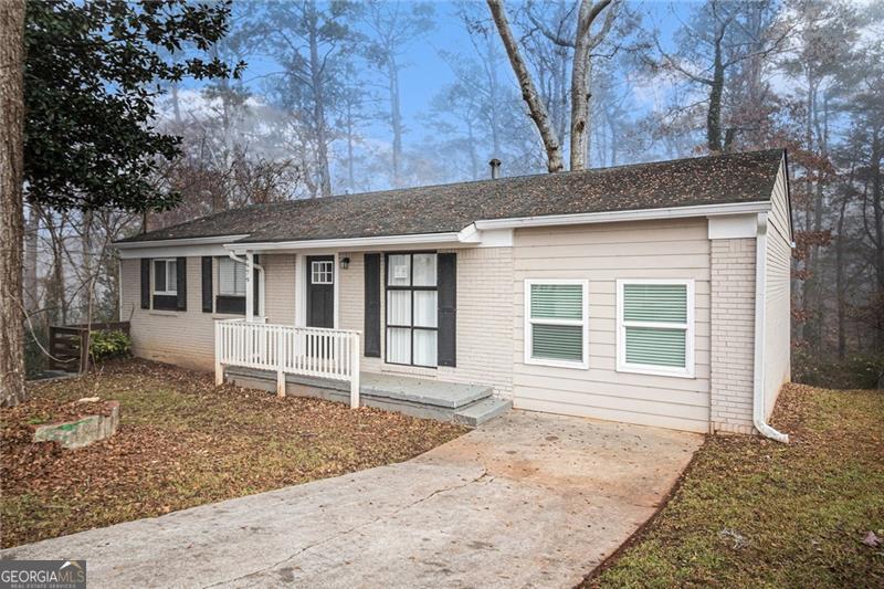 6979 Bruce Circle Property Photo 3