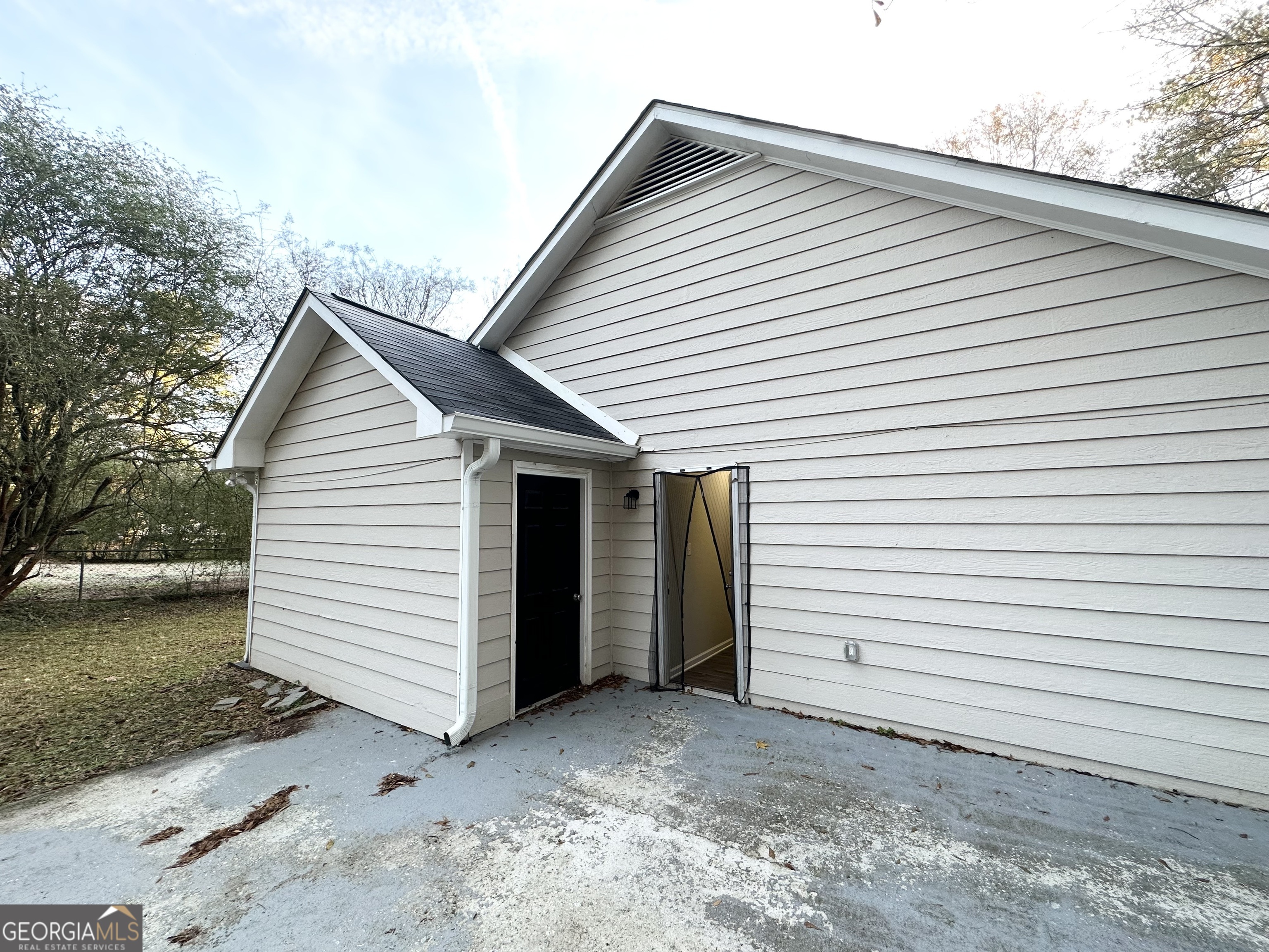 1641 Ne Riverchase Lane Property Photo 15