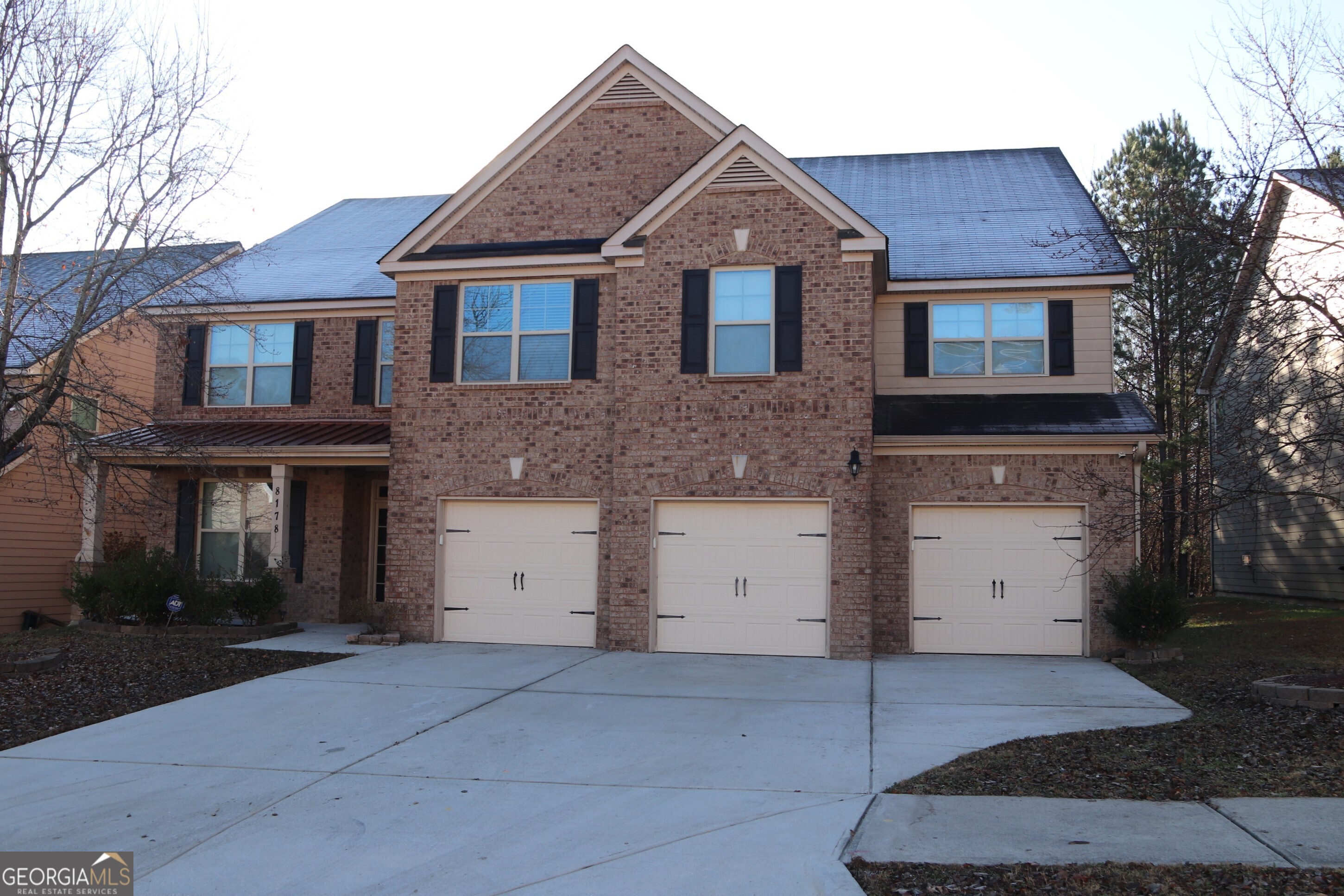 8178 Lochley Drive Property Photo 1