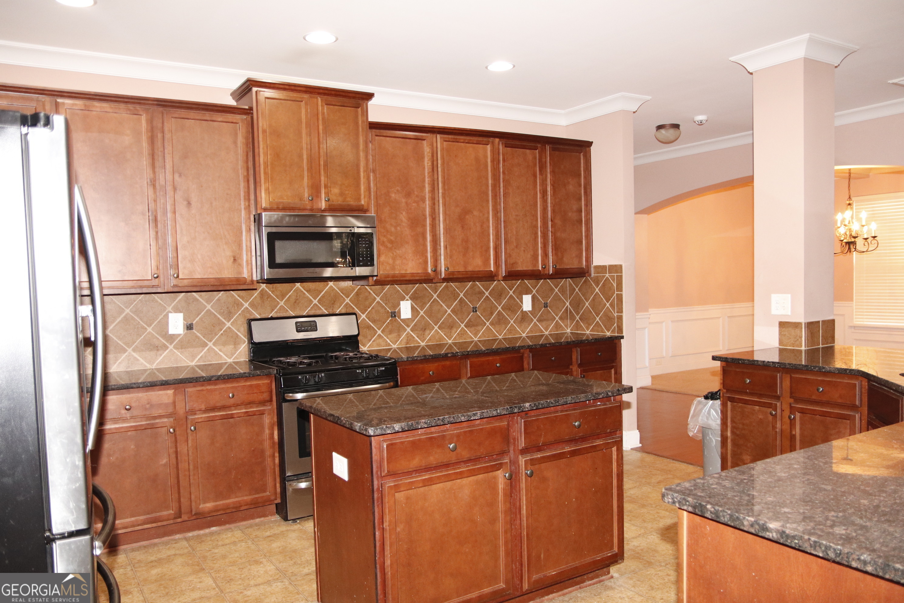 8178 Lochley Drive Property Photo 4