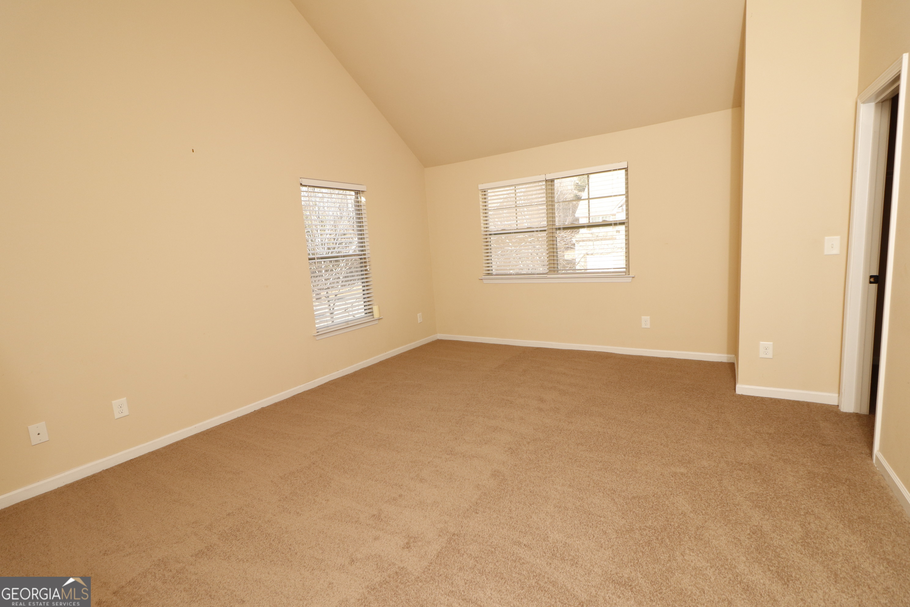 8178 Lochley Drive Property Photo 9